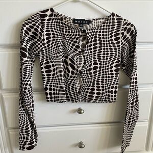 Motel Rocks Black and White Graphic Crop Blouse